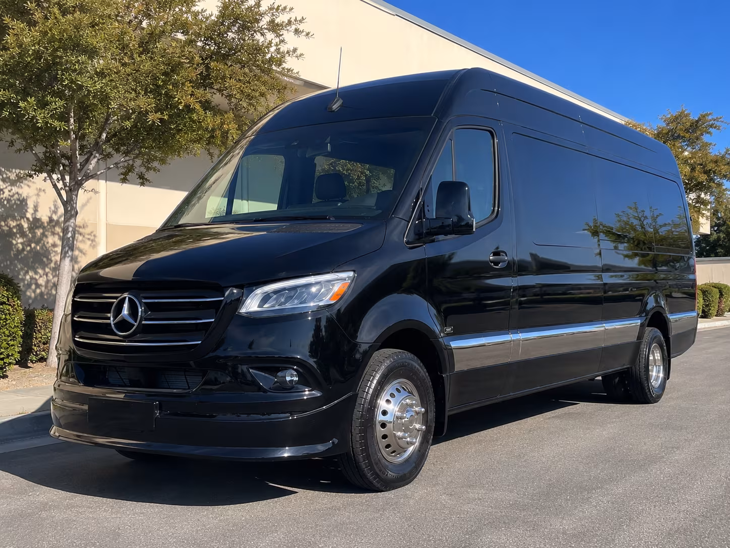 antioch timely airport transportation for antioch groups