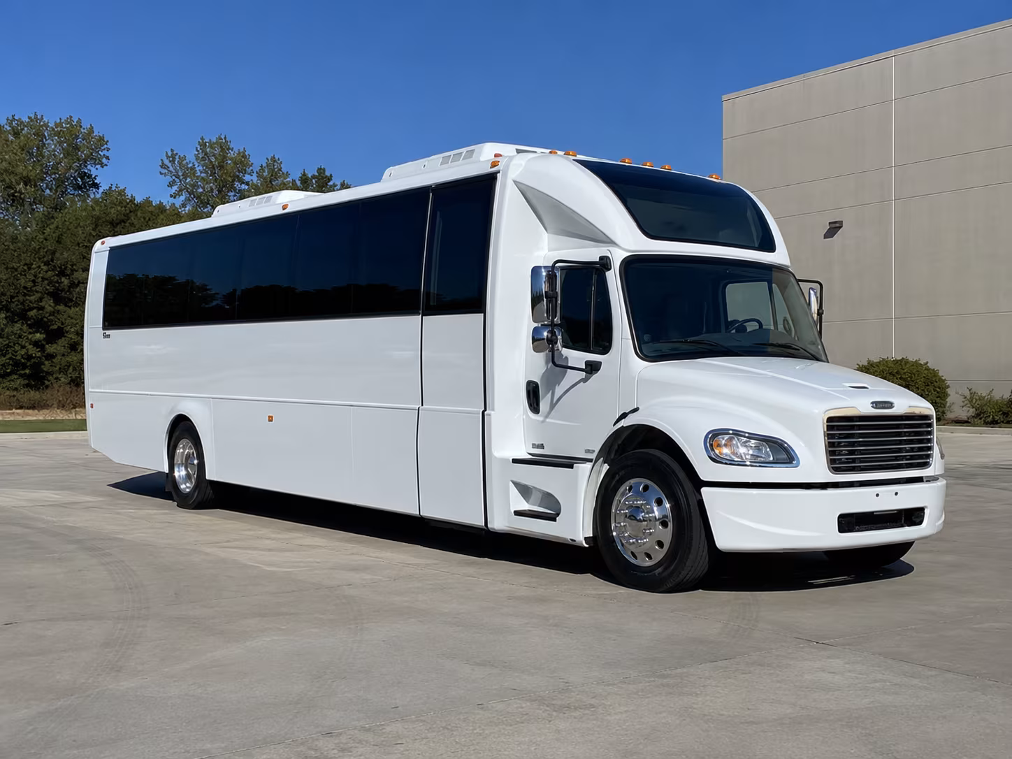berkeley 28 passenger party bus