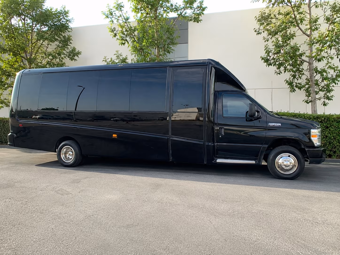 charter buses for lawrence hall of science field trips in berkeley