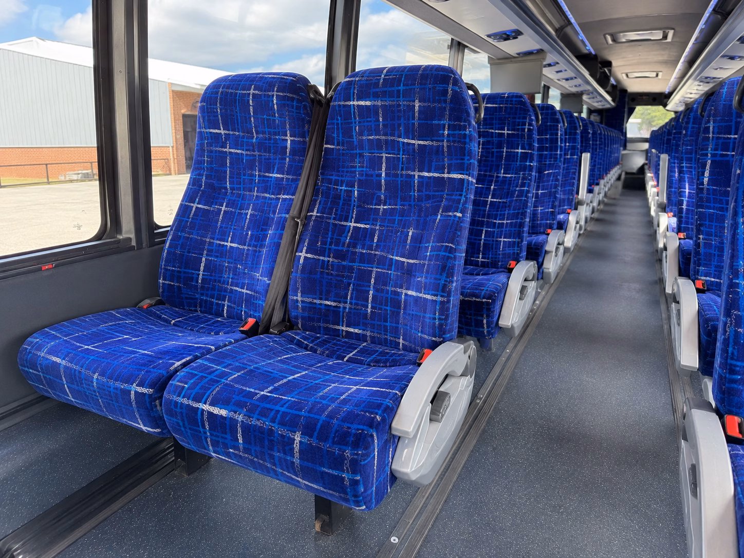 commuter shuttle buses across the bay bridge for berkeley employers