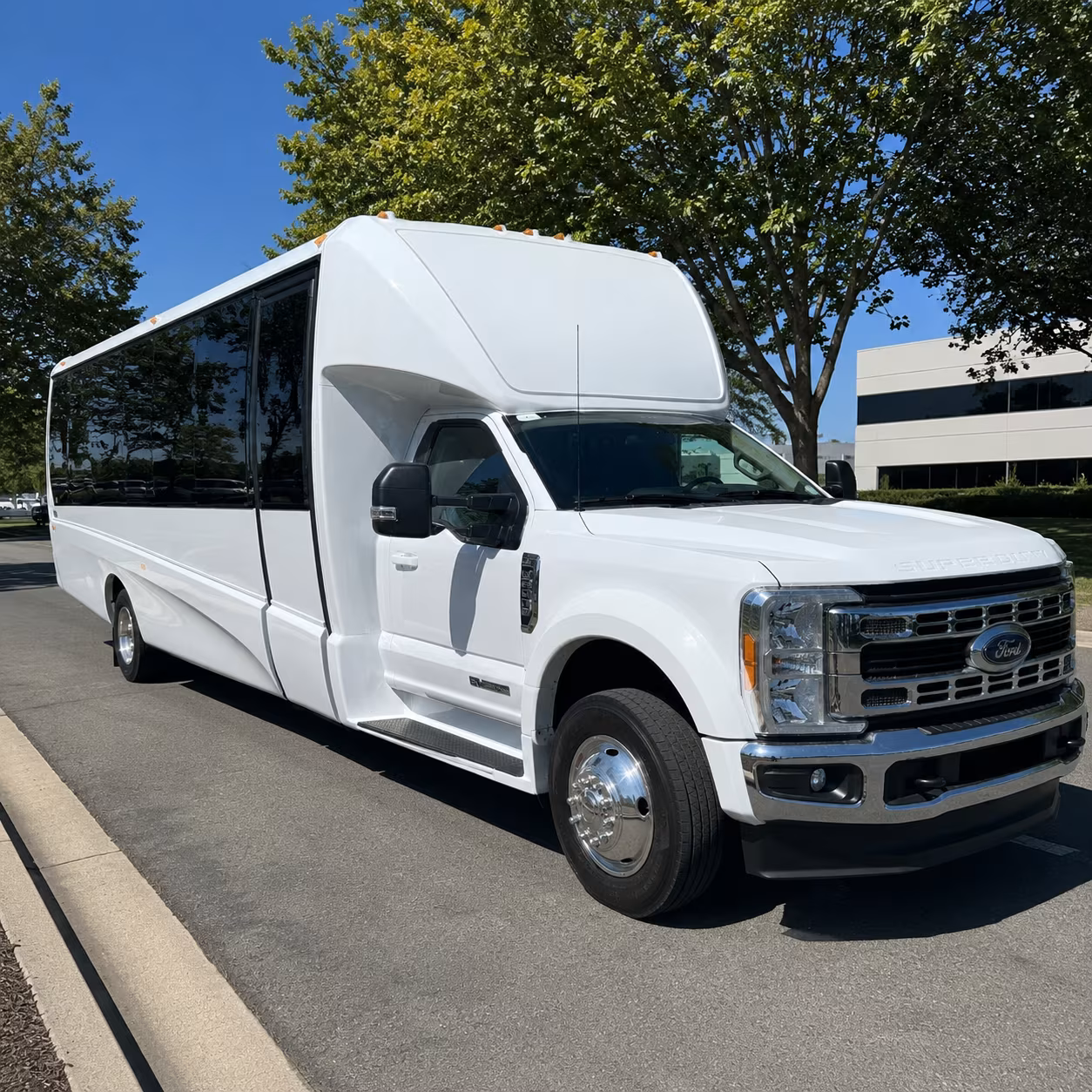 fan buses across the bay bridge to chase center and oracle park