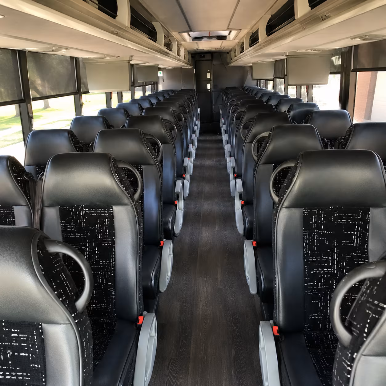 mission and outreach group buses serving berkeley and oakland