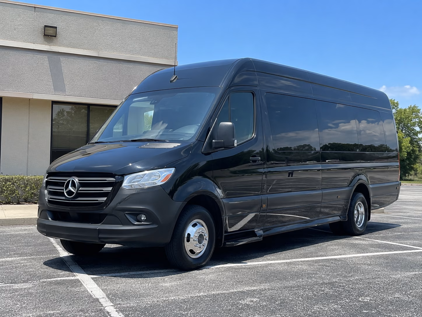 redwood city rent a shuttle bus for your redwood city employees