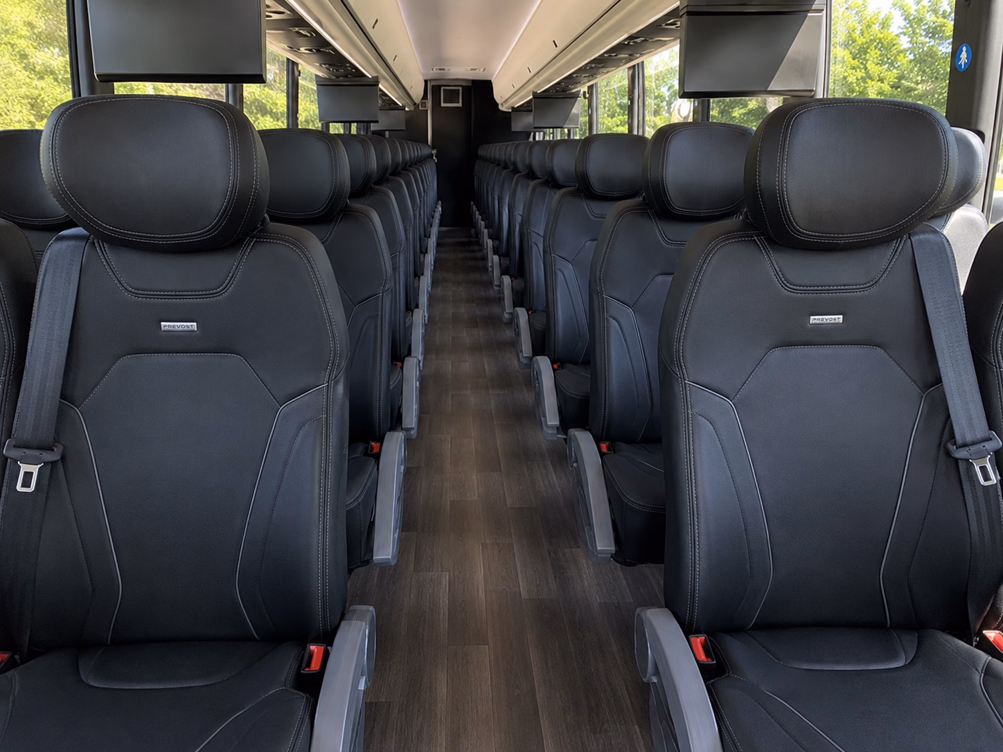 richmond employee charter buses for small teams and large workforces