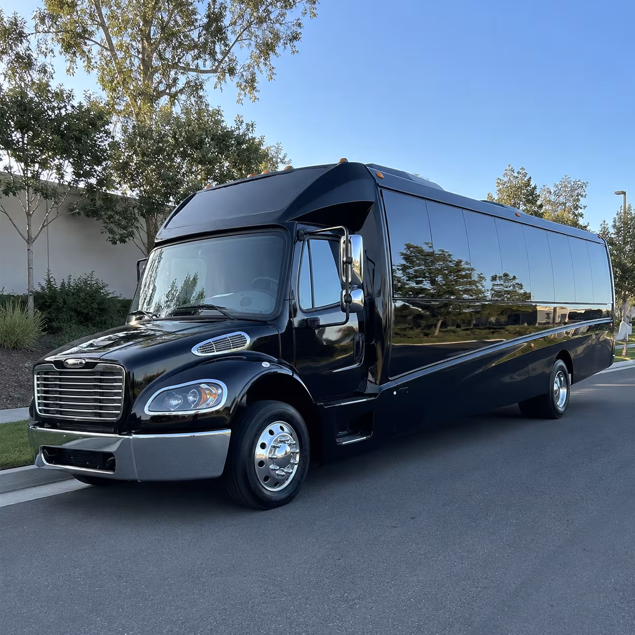 san leandro reliable employee shuttles for your workforce